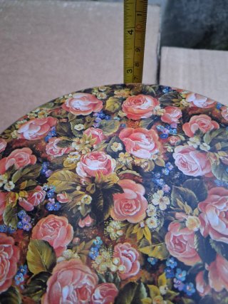 2 scatole in latta decorative 5 euro cadauna