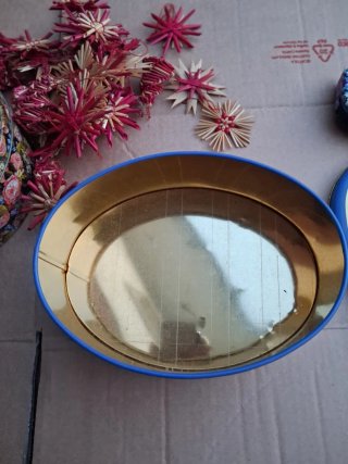 2 scatole in latta decorative 5 euro cadauna
