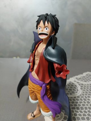 Lotto di 4 articoli Anime, One Piece e Naruto