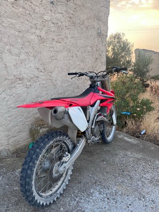 Honda CRF 450cc Motocross Roja y Blanca