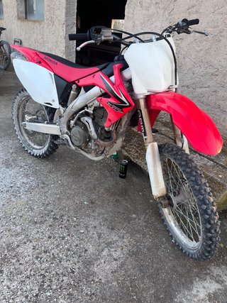 Honda CRF 450cc Motocross Roja y Blanca
