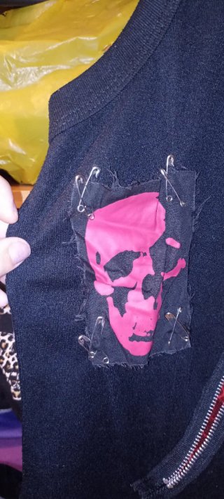 Camiseta alternativa