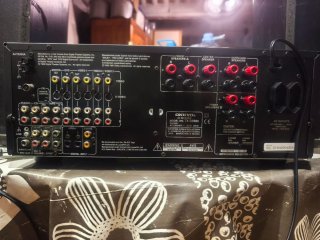 Amplificador Onkyo y Altavoces Technics Negros