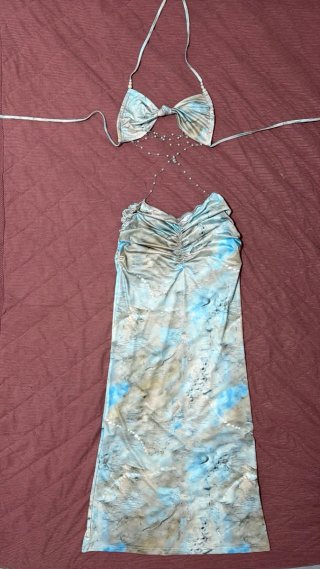 Conjunto bikini y vestido largo estampado