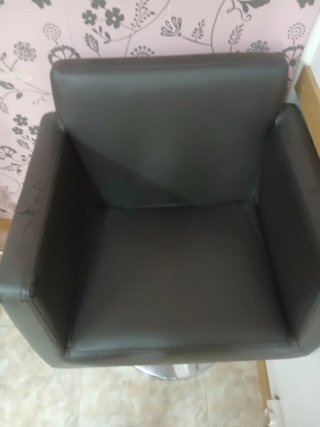 Lavacabezas y 3 sillones peñuqueria
