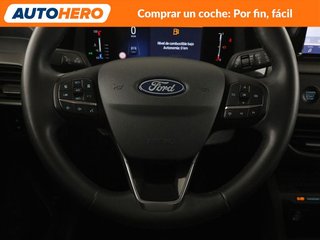 Ford Tourneo Courier 1.0 EcoBoost Titanium