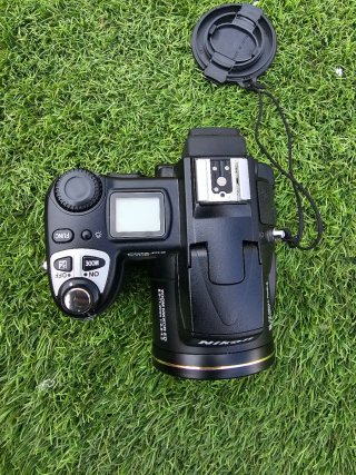 Lote 3 Fotocamere: 2 Nikon Coolpix + 1 Sony