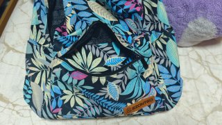 Mochila Escolar Hojas Tropicales