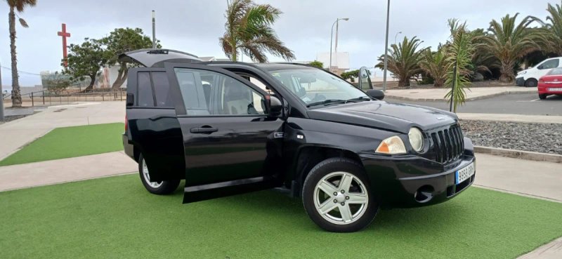 Jeep Compass 2010 - foto 1