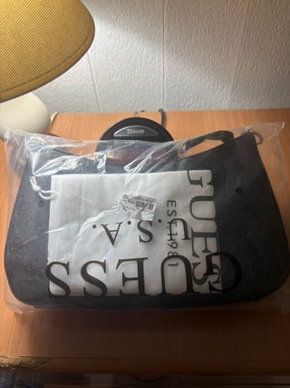 Bolso Guess Negro