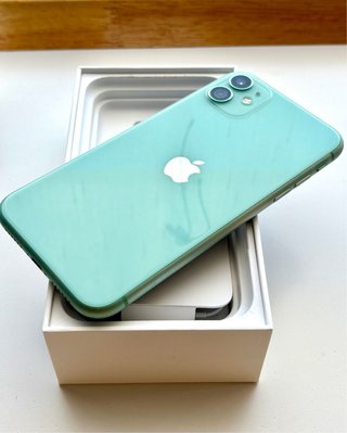 *IPHONE**11**64GB**VERDE**EN SU CAJA**COMO NUEVO**