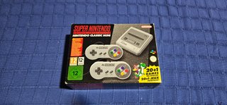 Super Nintendo Classic Mini en caja
