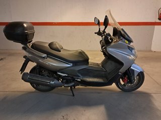 Kymco Xciting 500 Maxi Scooter Gris