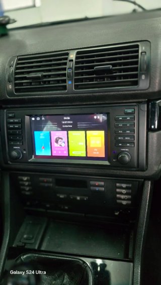 Rádio 4/64GB BMW E39/X5 E53 Android 14  + Carplay.