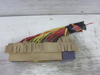 CAJA RELES / FUSIBLES RENAULT CLIO III 8200241944 1600364