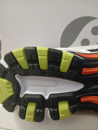 Saucony Ride Millennium Scarpe da Corsa Taglia 40