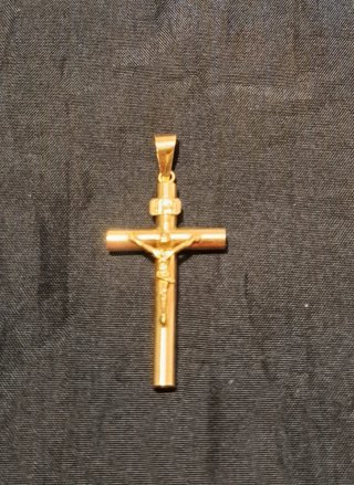 Cruz de oro 18K con Cristo en relieve
