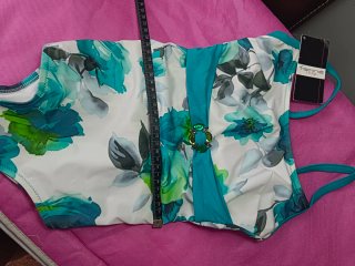 Traje de baño Feminine floral talla S.