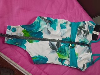Traje de baño Feminine floral talla S.