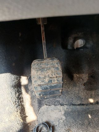 PEDAL EMBRAGUE Dacia Sandero II (10.2012->)