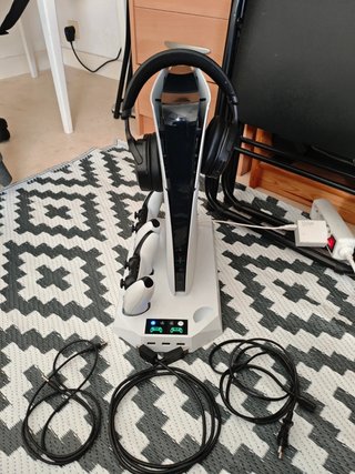 PS5 Slim Digital + 2 controller e cuffie