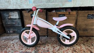 394. Bicicleta infantil de balanceo / iniciación.