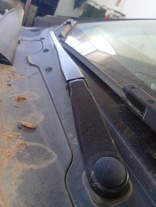 BRAZO LIMPIA DELANTERO DESTRO Volvo V40 (2012->)
