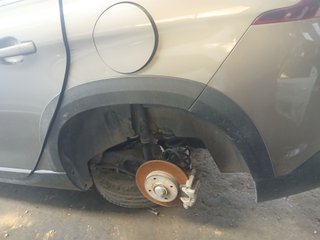 ALETIN TRASERO IZQUIERDO Peugeot 2008 (03.2013->)