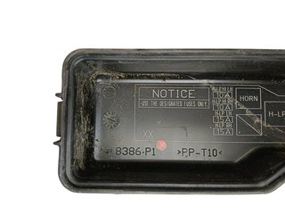 SCATOLA RELE / FUSIBILI TOYOTA COROLLA VERSO (R1) 2