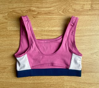 Top deportivo Nike running Xs
