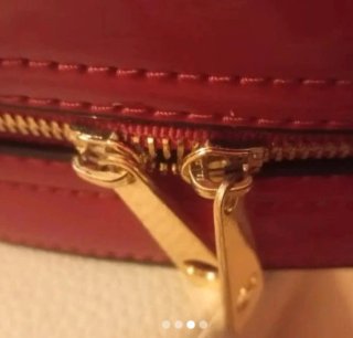 Borsa rigida vernice rossa con manici oro