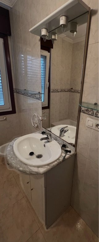 Mueble de baño mármol y madera