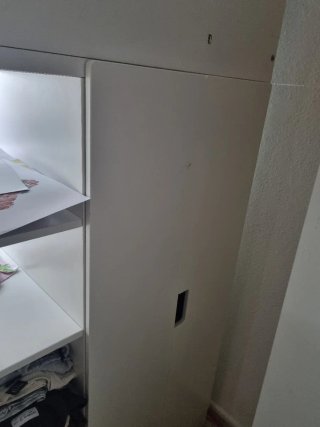 Cama litera con escritorio  estanteria y silla