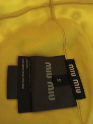 Gorro Miu Miu floral amarillo