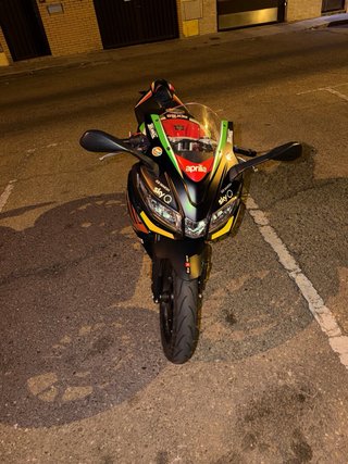 Aprilia 125cc Moto Deportiva