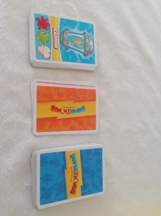 Juego de Cartas Superthings Rivals of Kaboom