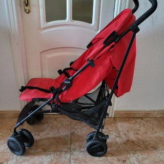 Cochecito de bebé Chicco rojo