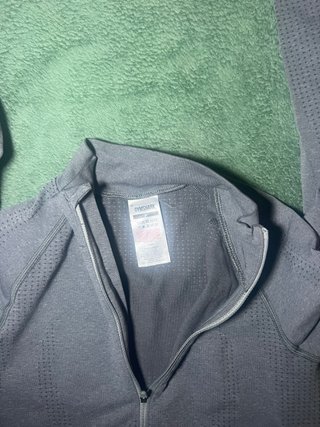 Gymshark Top Manga Larga Gris