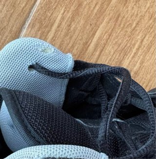 Zapatillas Jordan Talla 42 Negras y Rojas