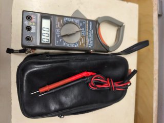 Pinza Amperimétrica Koban KP266