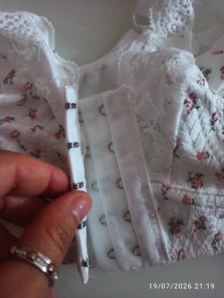 Reggiseno a fascia con apertura davanti