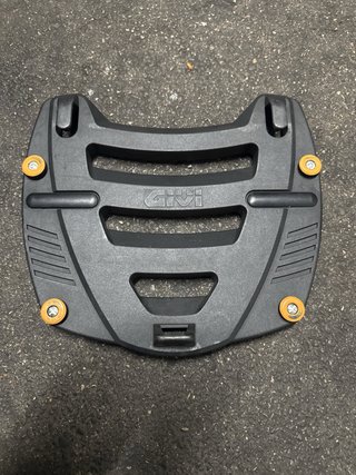 Baúl Moto GIVI Negro