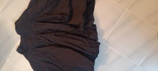 Falda negra desigual