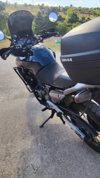 Honda Transalp XL 650V Negra