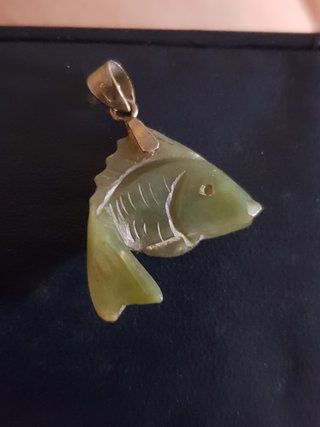 Ciondolo vintage giada a forma di pesce