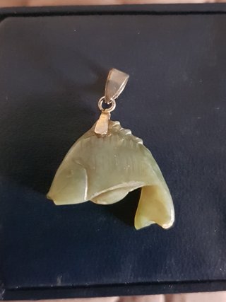 Ciondolo vintage giada a forma di pesce