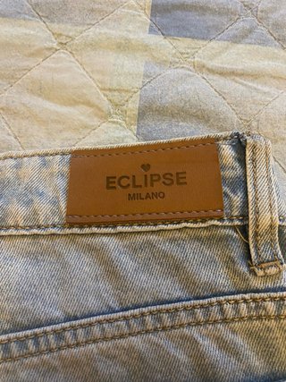 Pantaloncini jeans Eclipse strappati