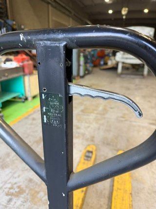 Transpaleta Manual Ayerbe 2500 Kg