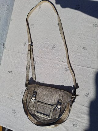 Bolso bandolera dorado vintage regulable