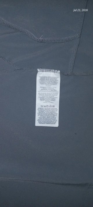 Chaqueta Nike Gris